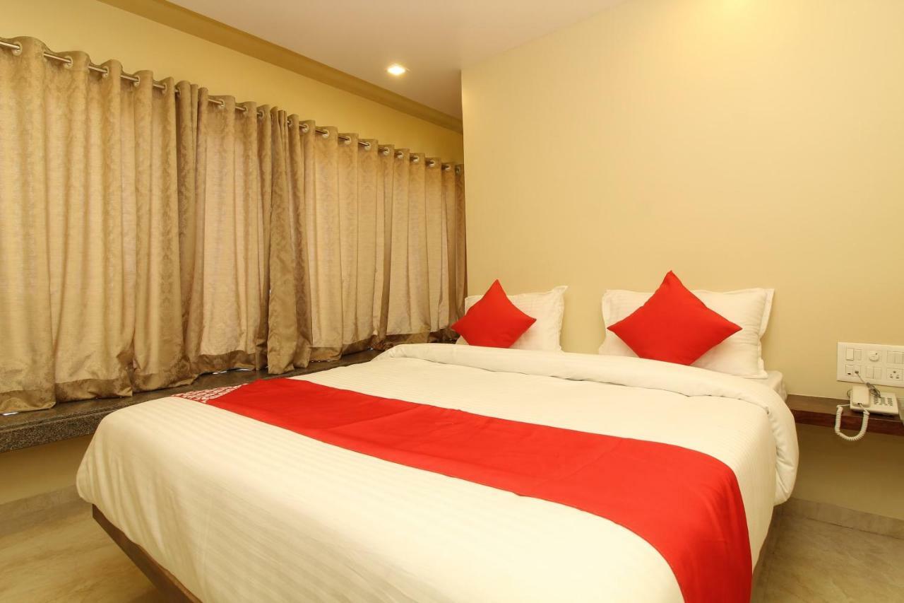 Oyo 37468 Nisha Lodging Ξενοδοχείο Solapur Εξωτερικό φωτογραφία